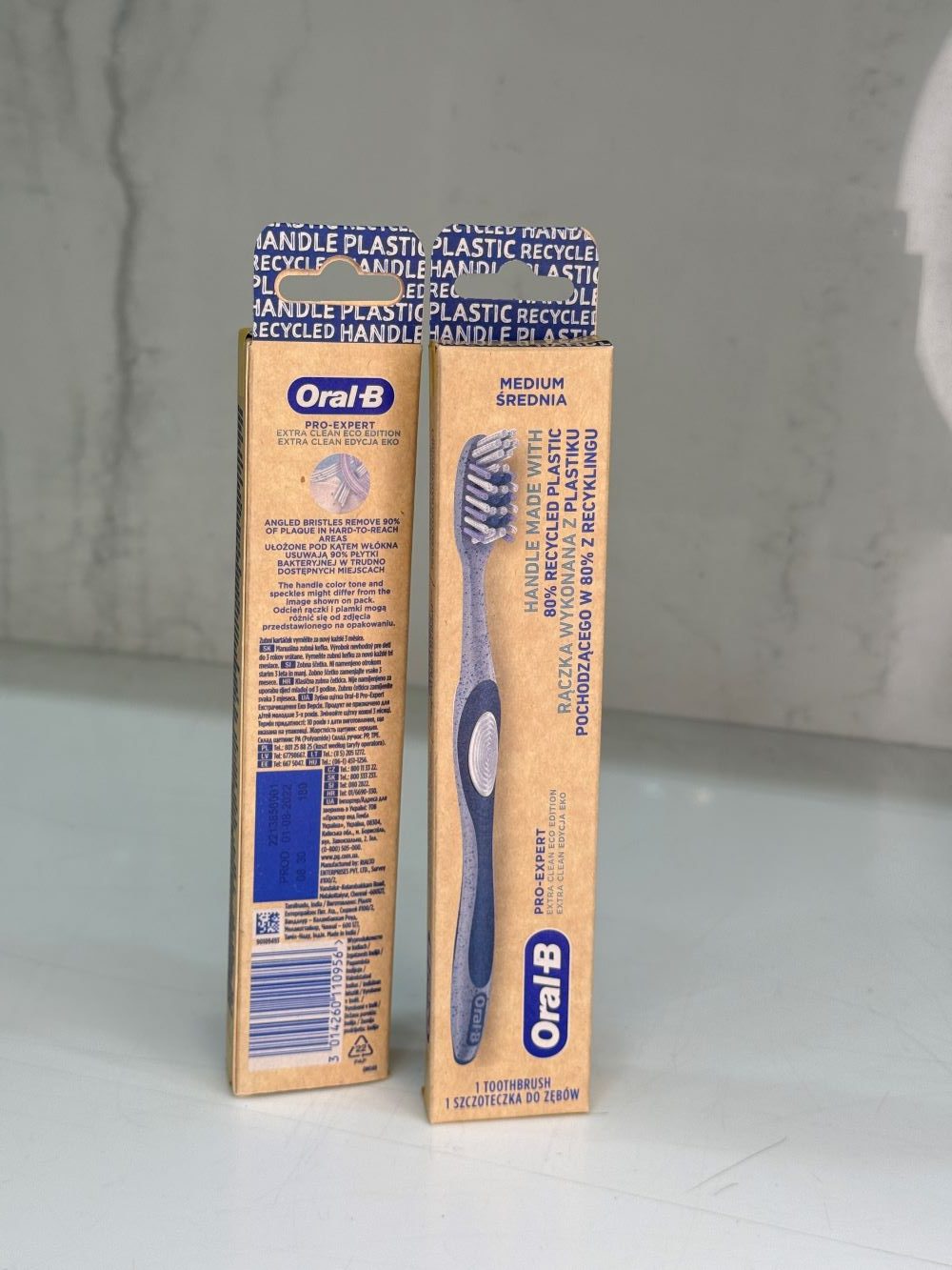 مسواک اورال بی Oral-B Pro-Expert Extra Clean Eco Edition Medium