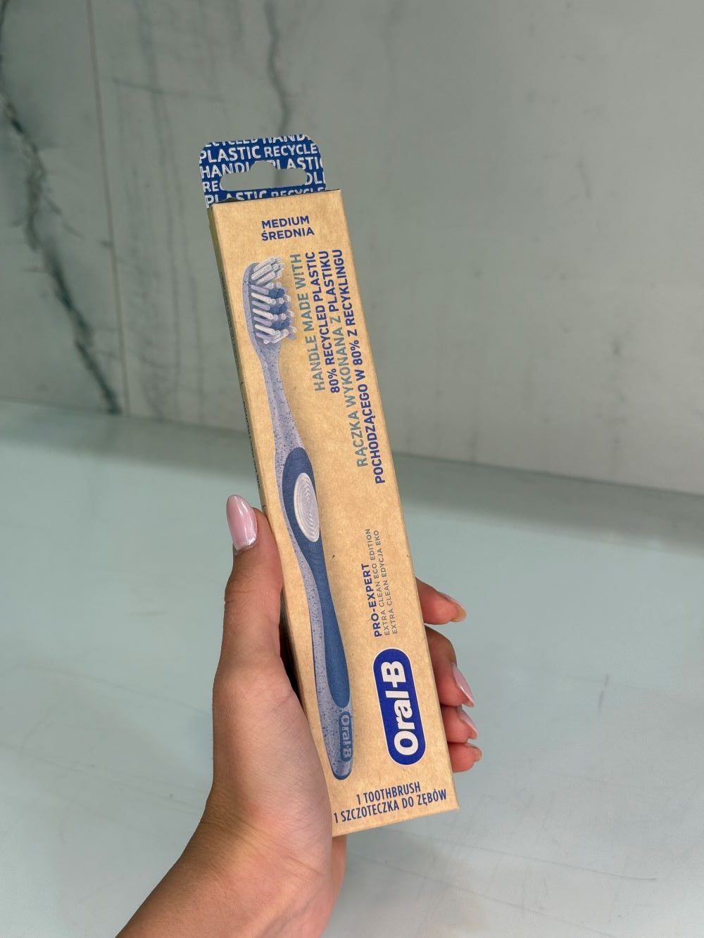 مسواک اورال بی Oral-B Pro-Expert Extra Clean Eco Edition Medium