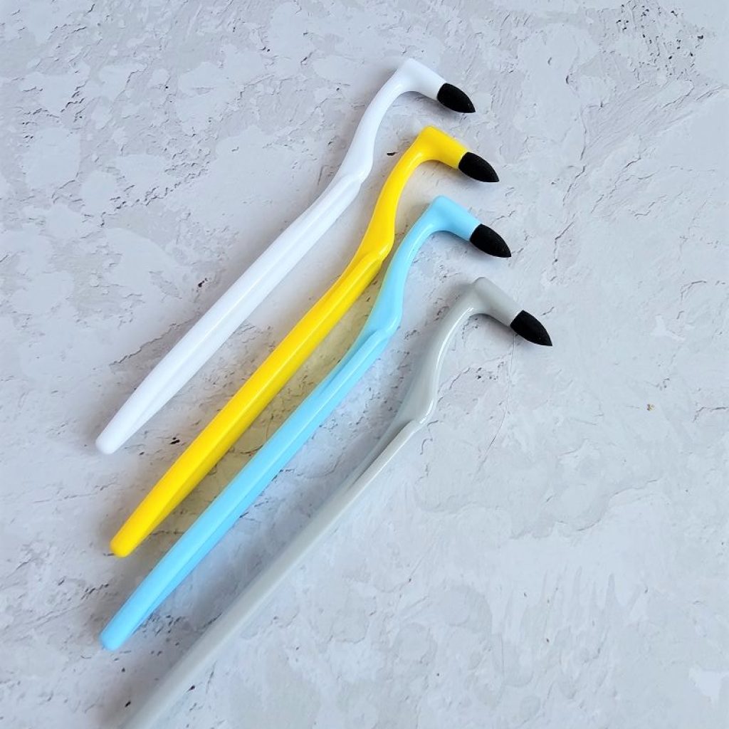 مسواک بین‌ دندانی زاویه‌ دار با سری زغالی M.A.I