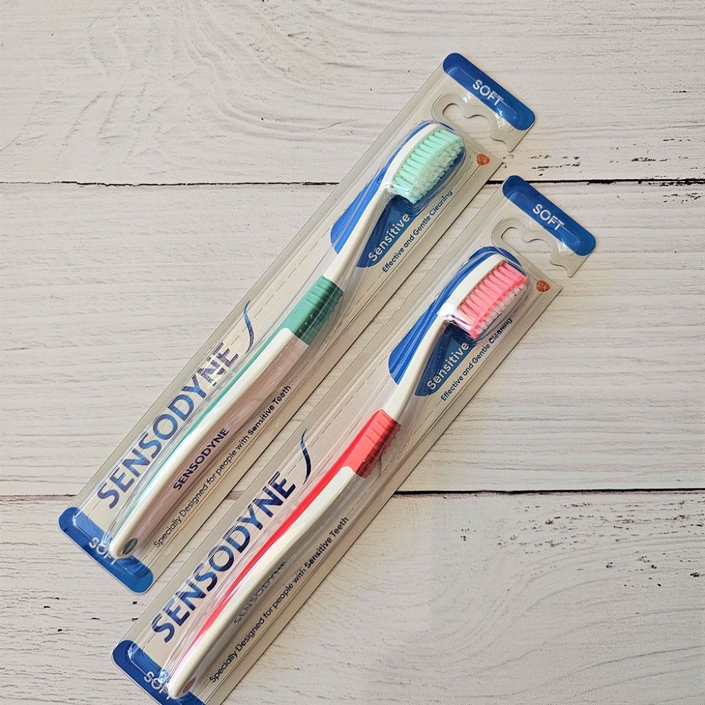 مسواک سنسوداین Sensodyne Sensitive Soft